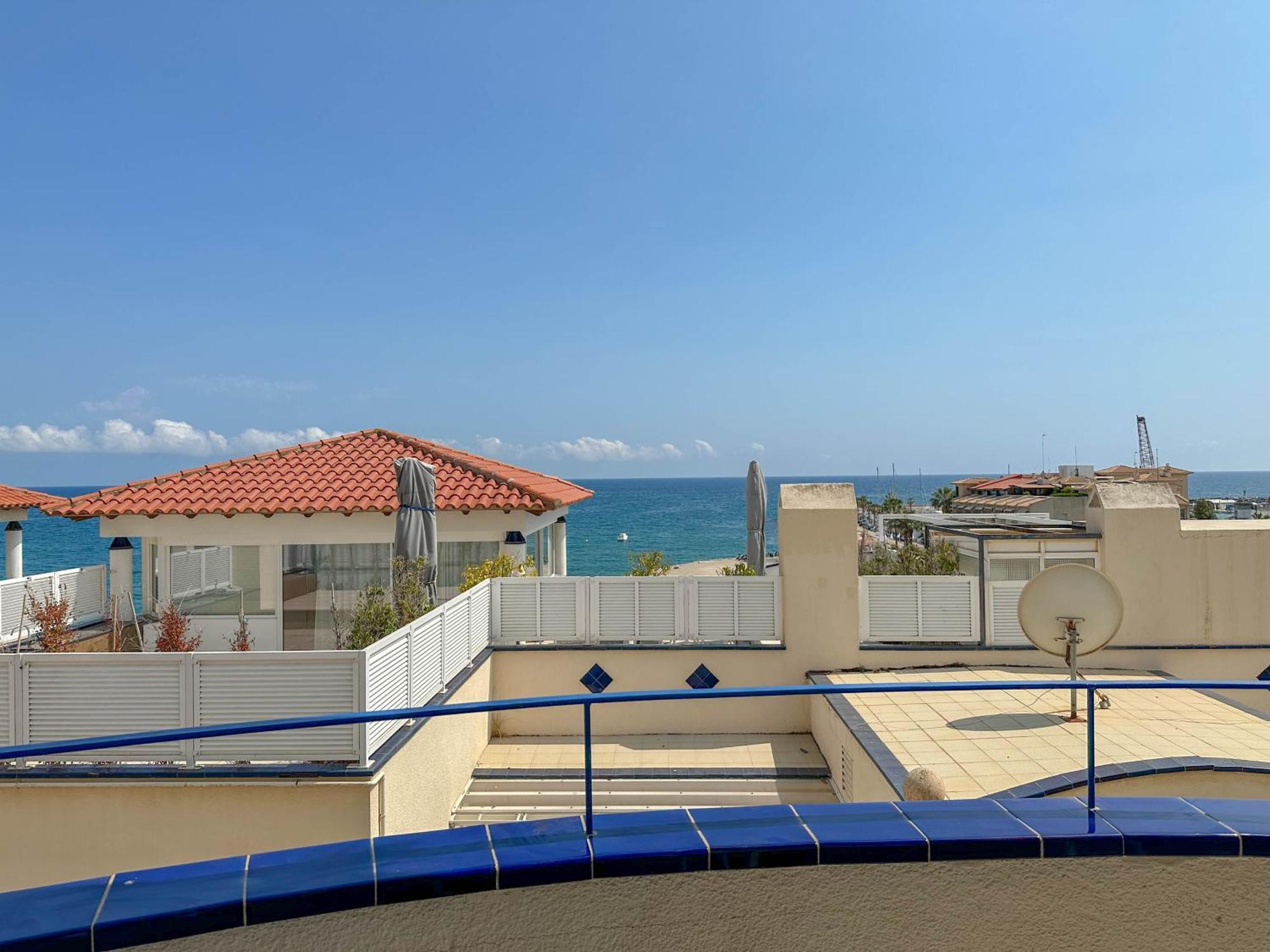 Appartement By The Sea By Hello Homes *